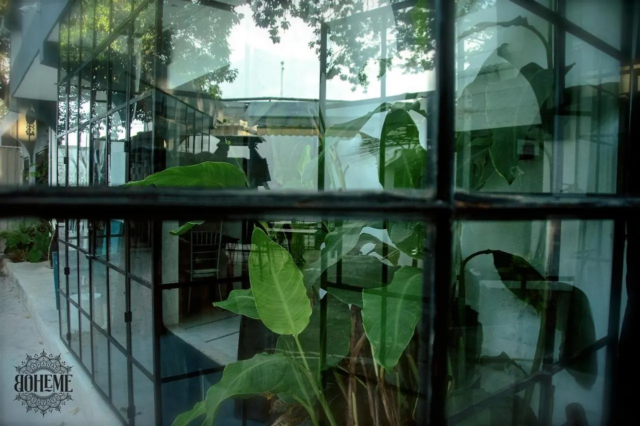 Radio Tulum Hotel